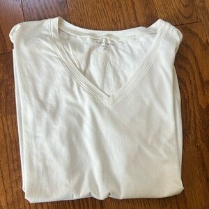 Mott and Bow Tee Shirt - never worn